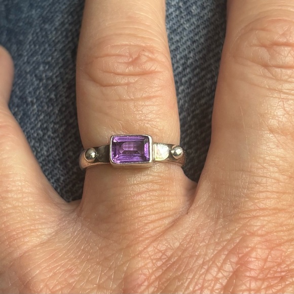 Vintage Amethyst Silver Ring with Bezel Setting - Picture 8 of 8